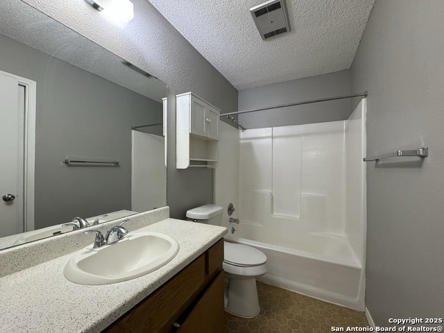 Image 15 of 18 For 8932 Hambledon Dr