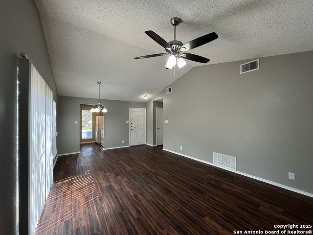 Image 4 of 18 For 8932 Hambledon Dr