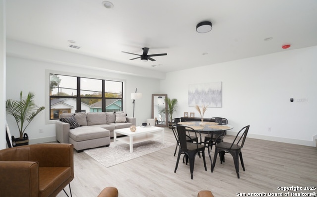 Image 18 of 33 For 810 Iowa St 101