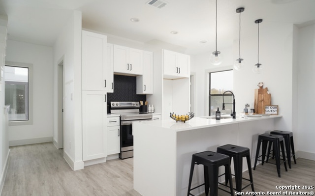 Image 20 of 33 For 810 Iowa St 101