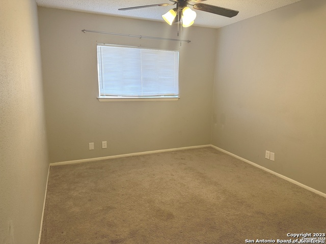 Image 21 of 22 For 10015 Amber Field