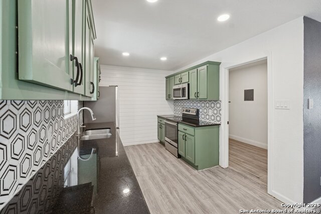 Image 15 of 30 For 602 Indigo  