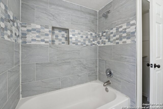 Image 20 of 30 For 602 Indigo  