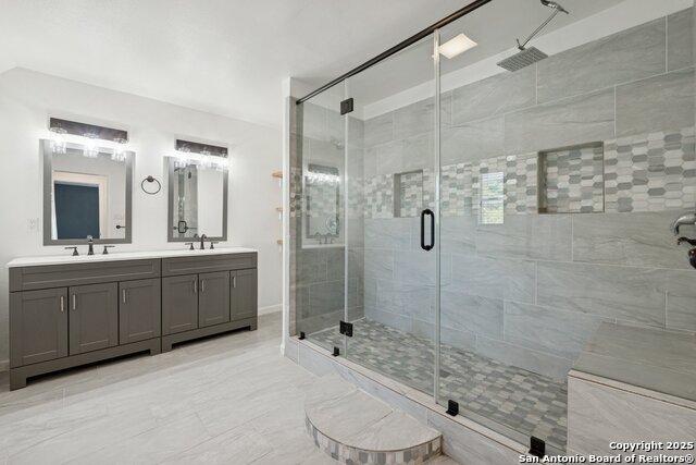 Image 25 of 30 For 602 Indigo  