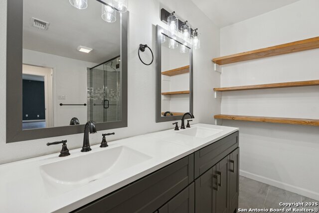 Image 26 of 30 For 602 Indigo  