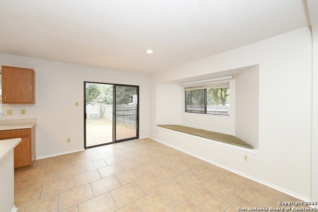 Image 10 of 29 For 11022 Scenic Pt