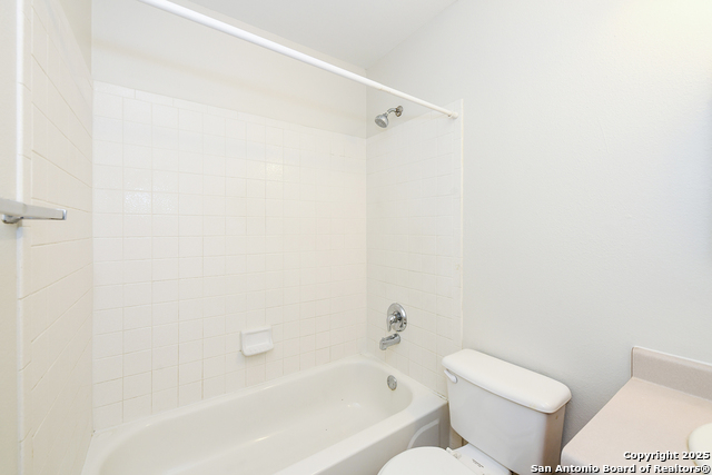 Image 18 of 29 For 11022 Scenic Pt