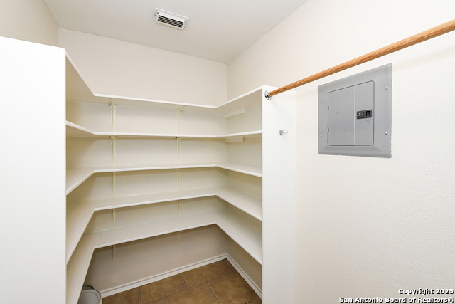 Image 24 of 29 For 11022 Scenic Pt