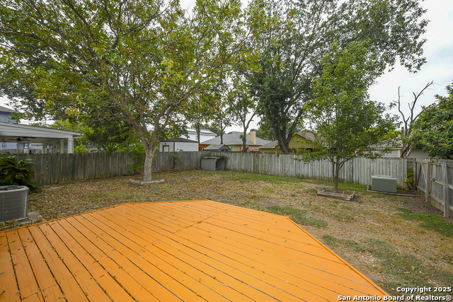 Image 26 of 29 For 11022 Scenic Pt