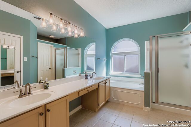 Listing photo id 18 for 7914 Pine Manor