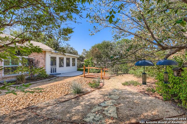 Listing photo id 26 for 7914 Pine Manor