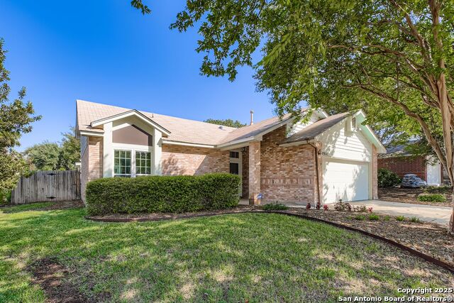 Listing photo id 2 for 7914 Pine Manor