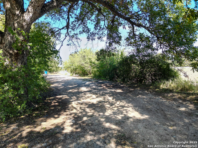 Listing photo id 9 for 211 Wharton  