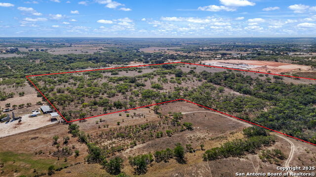 Listing photo id 2 for 6715 Loop 1604 S