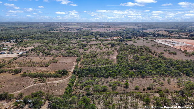 Listing photo id 7 for 6715 Loop 1604 S