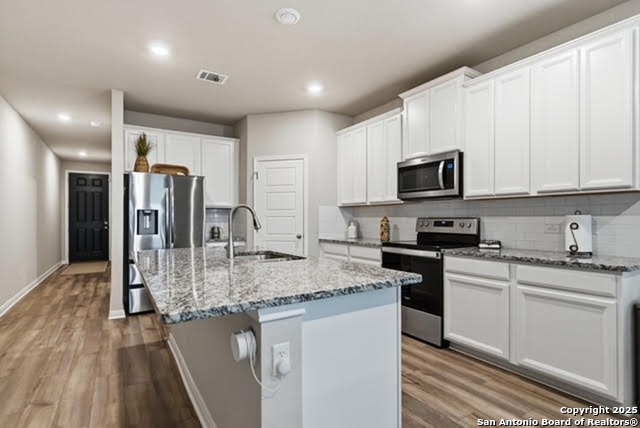 Image 4 of 30 For 232 Colebrook Way