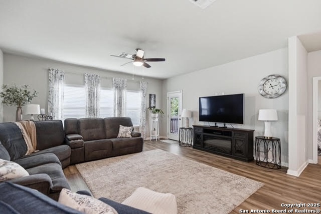 Image 8 of 30 For 232 Colebrook Way