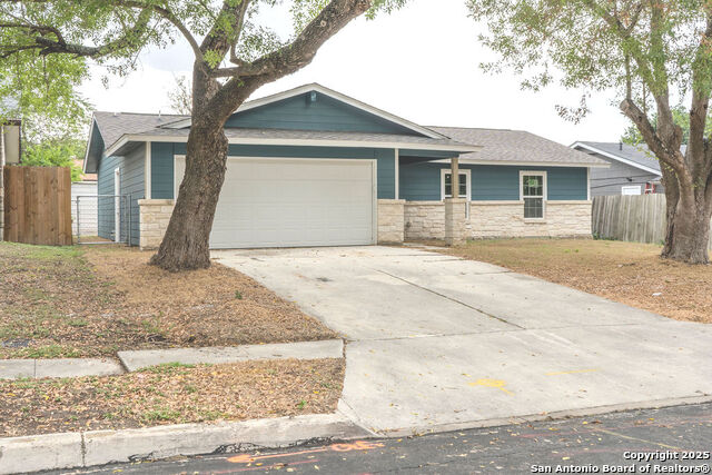 Image 21 of 23 For 8434 Glen Shadow