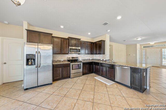 Image 11 of 30 For 2325 Lighthouse