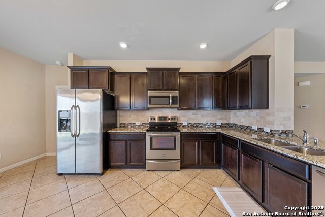 Image 12 of 30 For 2325 Lighthouse