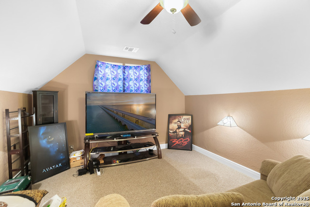 Image 26 of 39 For 168 Bandera Blvd