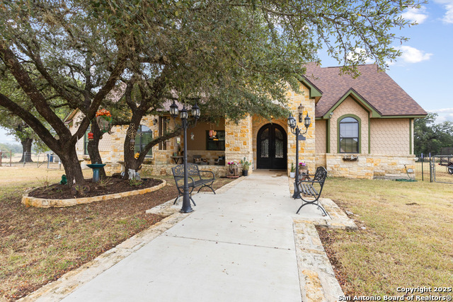 Image 37 of 39 For 168 Bandera Blvd