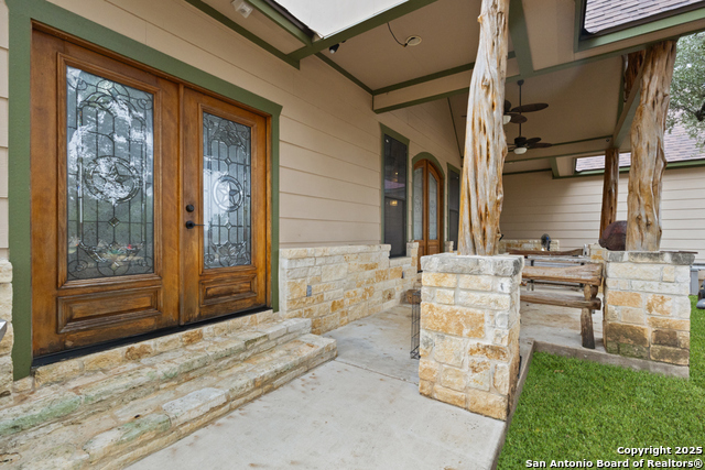 Image 4 of 39 For 168 Bandera Blvd