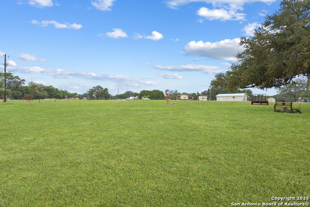 Image 6 of 39 For 168 Bandera Blvd