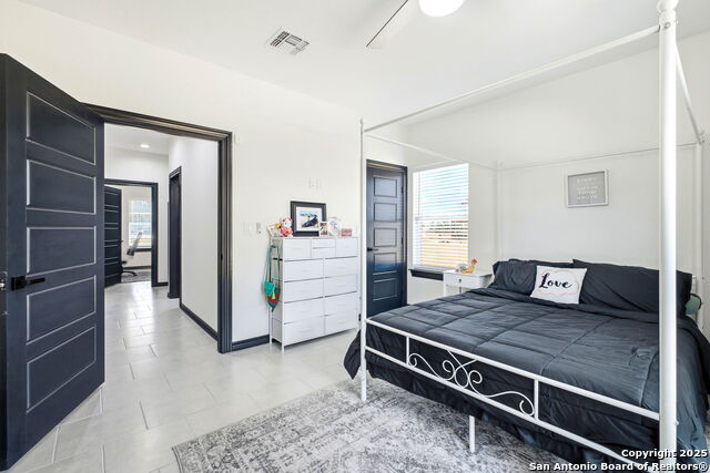 Image 24 of 37 For 418 Tawny Oak