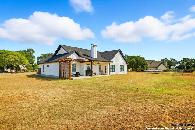 Image 27 of 37 For 418 Tawny Oak