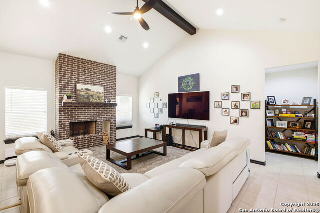 Image 7 of 37 For 418 Tawny Oak