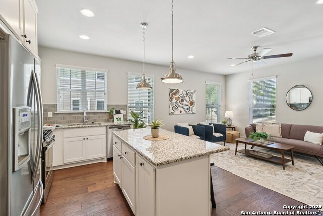 Image 14 of 33 For 144 Claremont  101