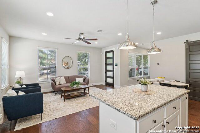 Image 15 of 33 For 144 Claremont  101