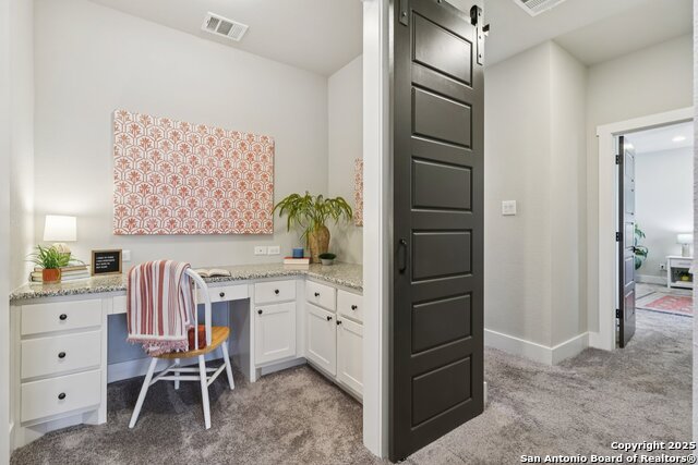 Image 28 of 33 For 144 Claremont  101