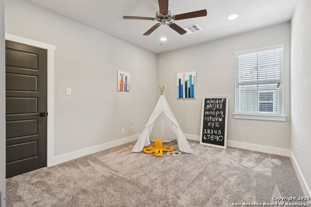 Image 29 of 33 For 144 Claremont  101