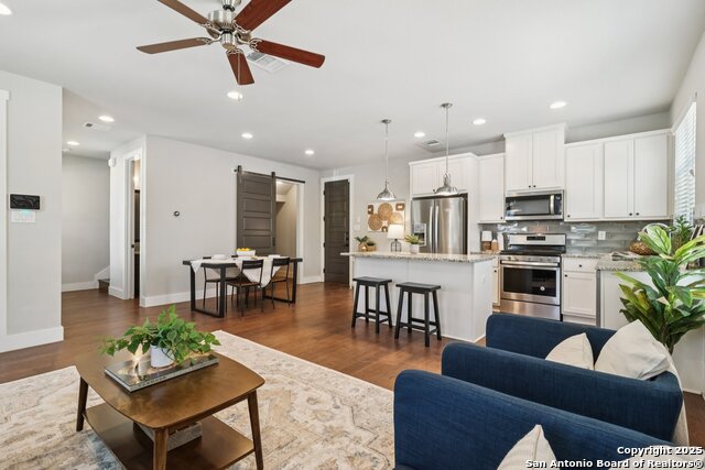 Image 9 of 33 For 144 Claremont  101