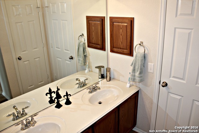 Image 13 of 32 For 2543 Grayson Circle