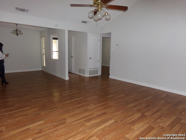 Image 5 of 12 For 2814 Meadow River