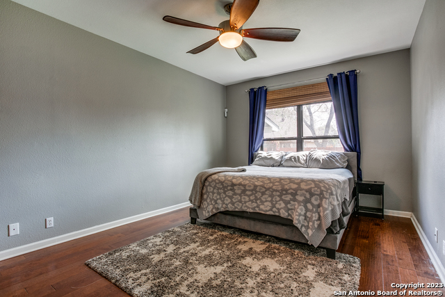 Image 15 of 25 For 10723 Lake Path Dr