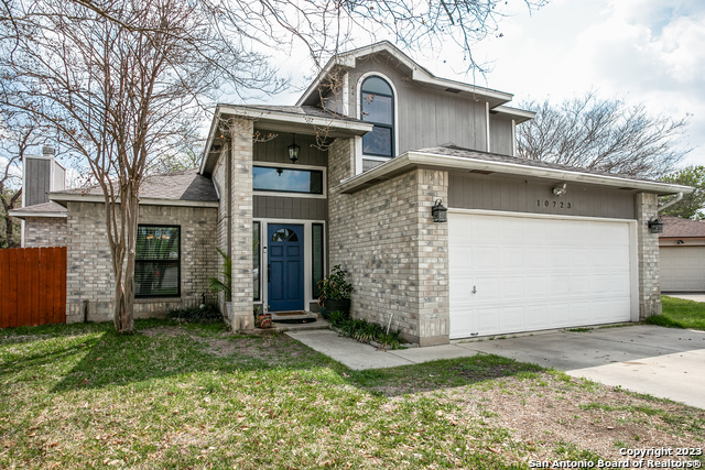 Image 2 of 25 For 10723 Lake Path Dr