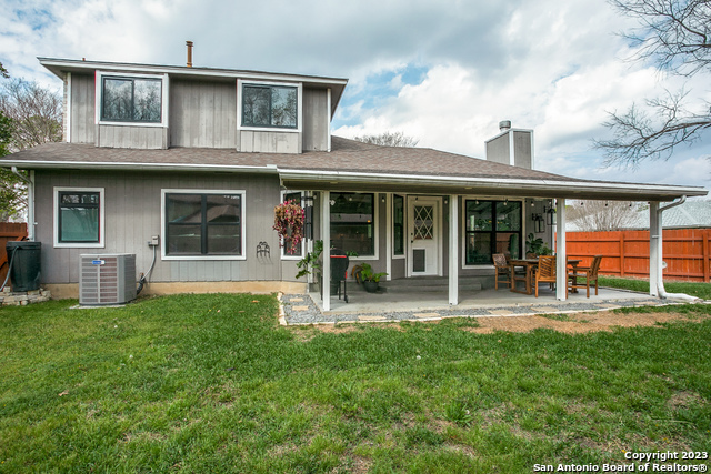 Image 24 of 25 For 10723 Lake Path Dr