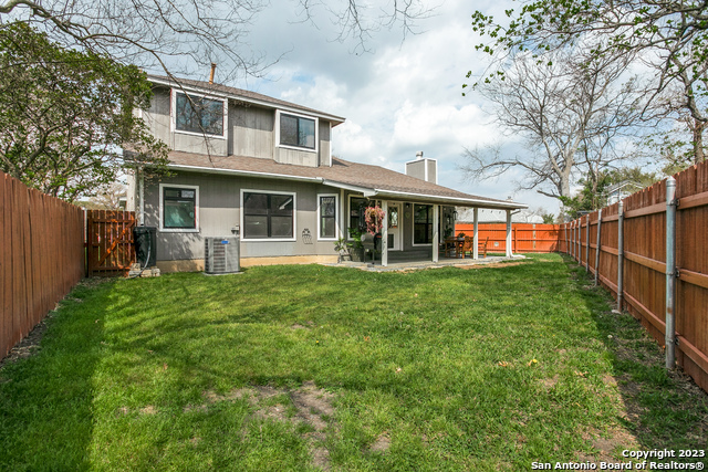 Image 25 of 25 For 10723 Lake Path Dr