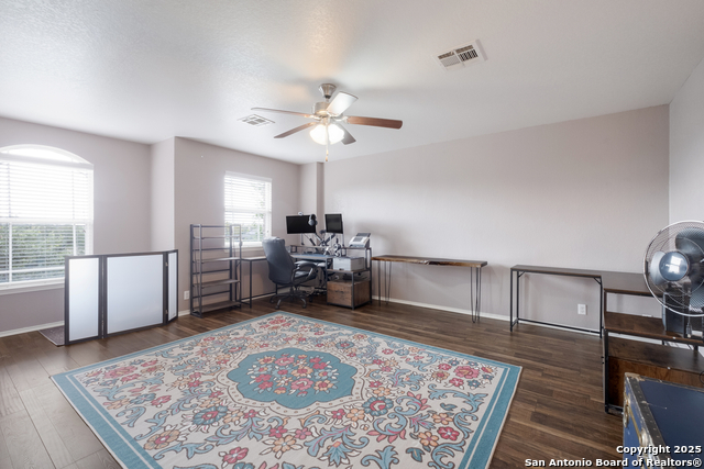 Image 18 of 29 For 21646 Seminole Oaks