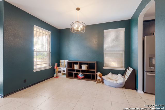 Image 23 of 29 For 21646 Seminole Oaks