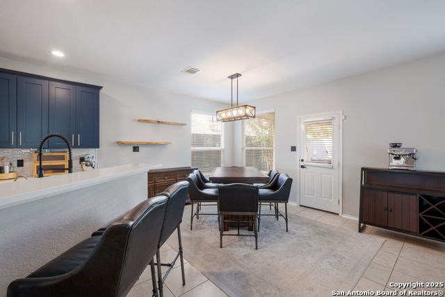 Image 7 of 29 For 21646 Seminole Oaks