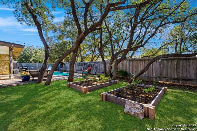 Image 18 of 25 For 4614 Fringetree Woods