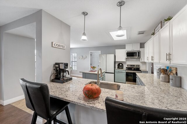 Image 10 of 32 For 7624 Lonecrest