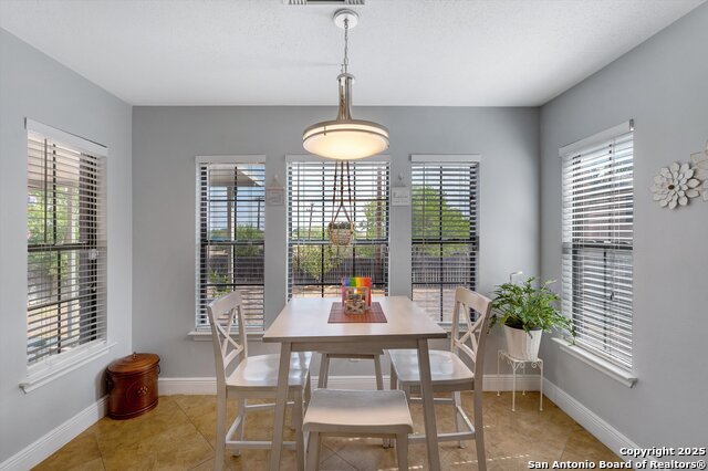 Image 14 of 32 For 7624 Lonecrest