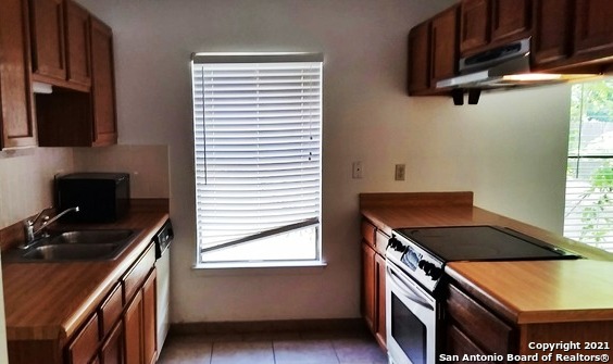 Image 5 of 7 For 10039 Birch Field Dr