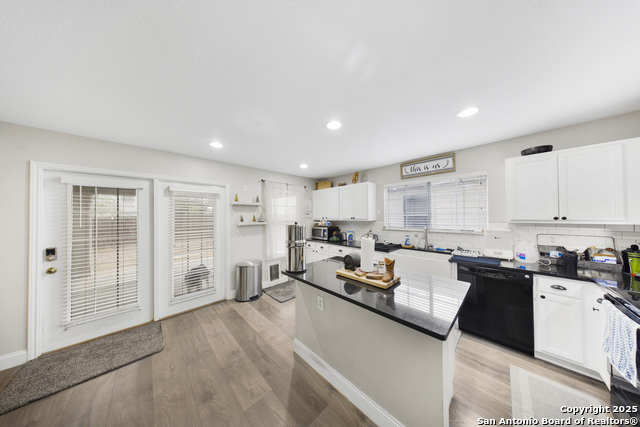 Image 13 of 28 For 10136 Del Lago